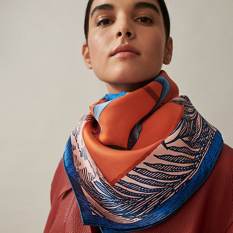 Cavalier en Formes scarf 90 | Hermès Finland